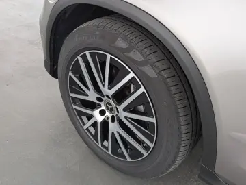 GLC 300d 4Matic Exclusive LED+NAVI+LEDER+ACC+SHZ