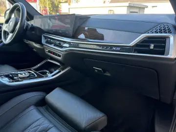 X5 xDr30d M/Massage/SkyLounge/HUD/360/Iconic