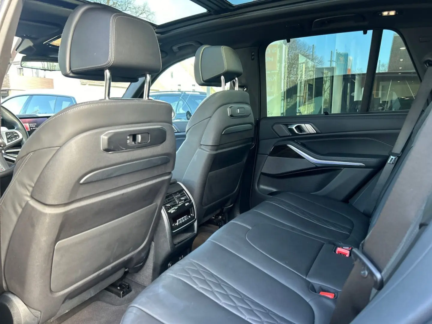 X5 xDr30d M/Massage/SkyLounge/HUD/360/Iconic