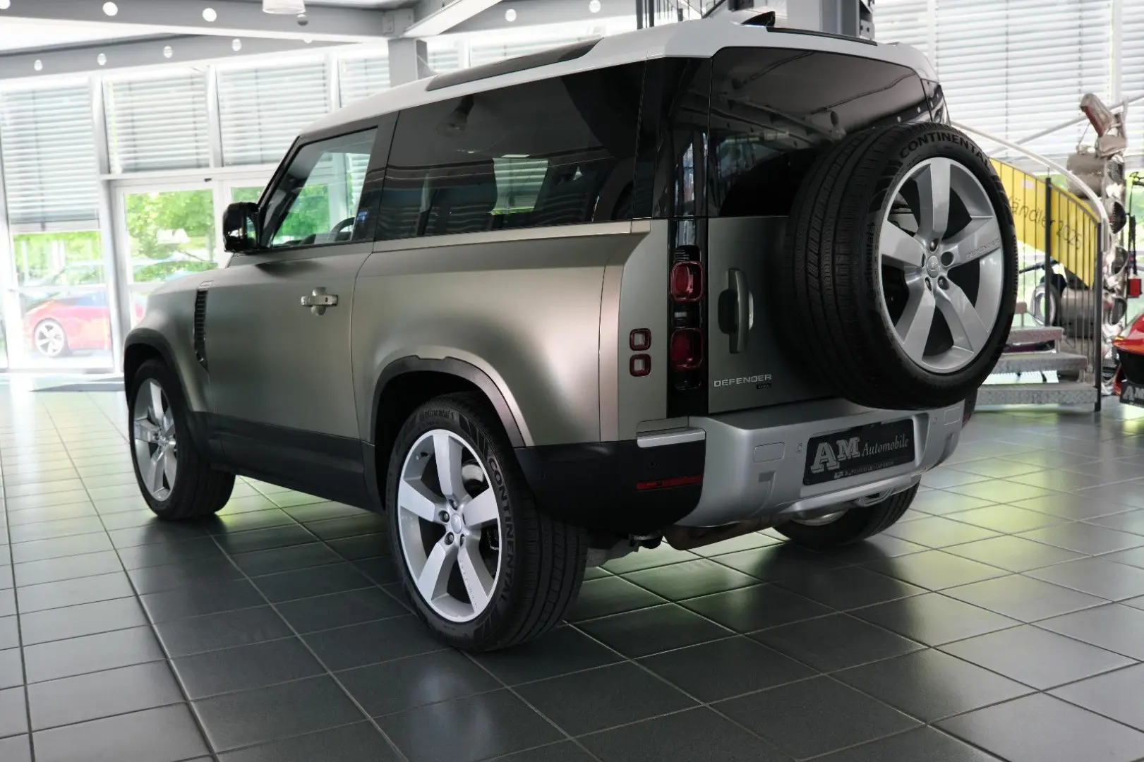 Defender 90 X-Dynamic HSE 22 Zoll Faltdach