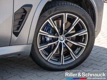 X5 xDrive 30d M-Sport NAVI AHK STANDHZ PANO 360°