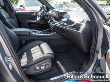 X5 xDrive 30d M-Sport NAVI AHK STANDHZ PANO 360°