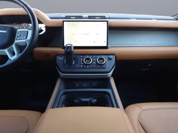 Defender 130 P400 AWD First Edition AHK WinterPa