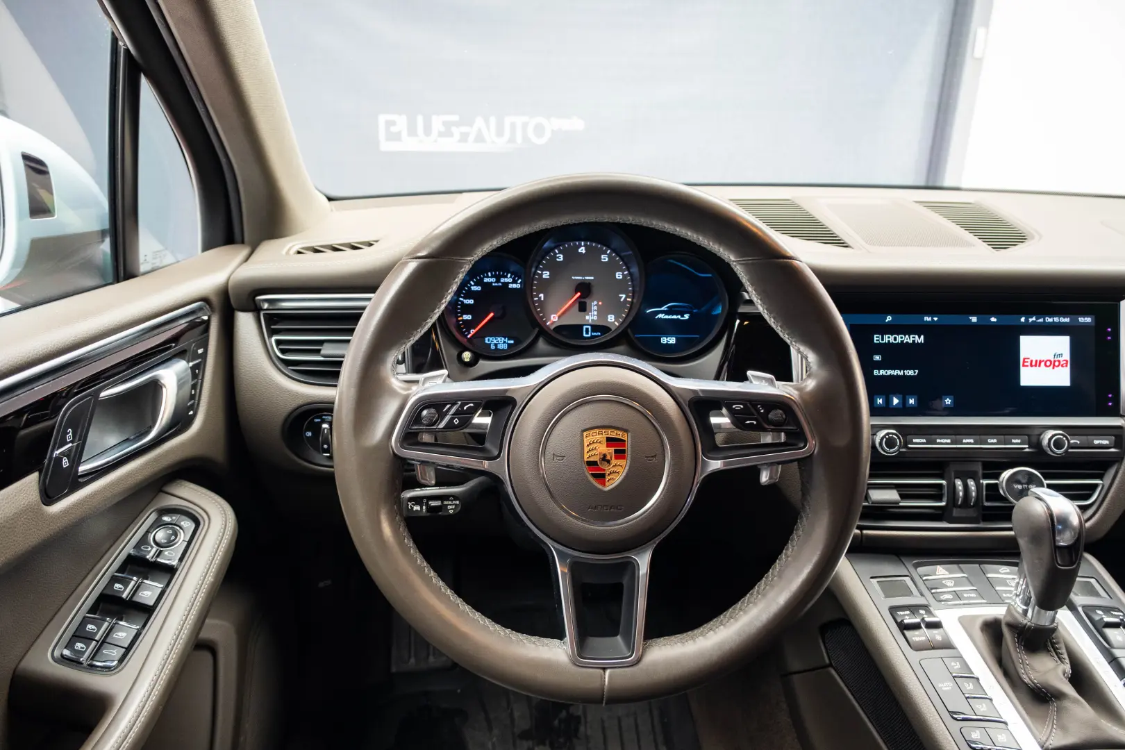 Porsche Macan S