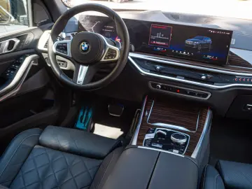 X5 30d M SPORT.DR.ASS.LUFT.SOFTC.PANO.AHK.2STÜCK