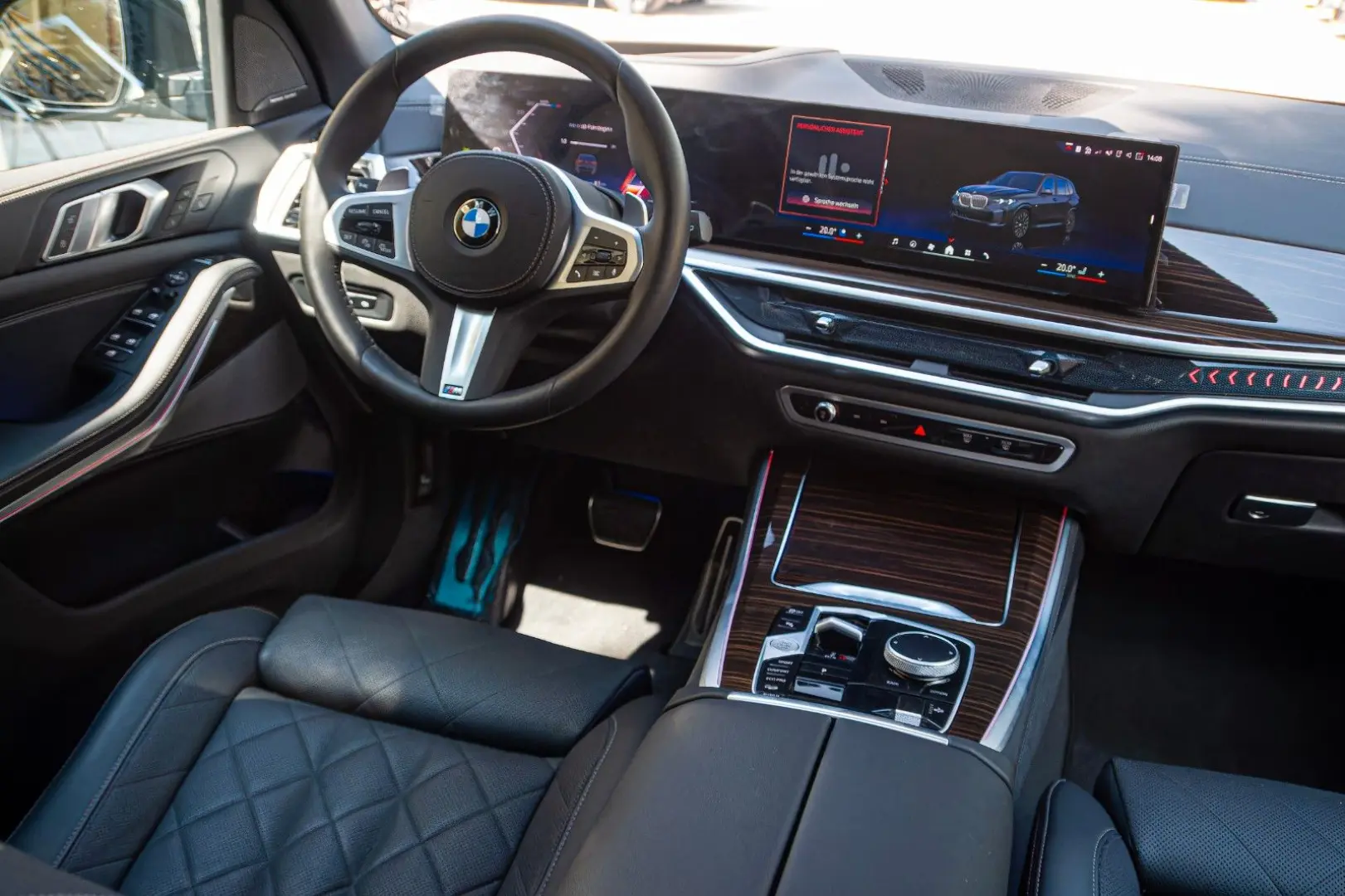 X5 30d M SPORT.DR.ASS.LUFT.SOFTC.PANO.AHK.2STÜCK