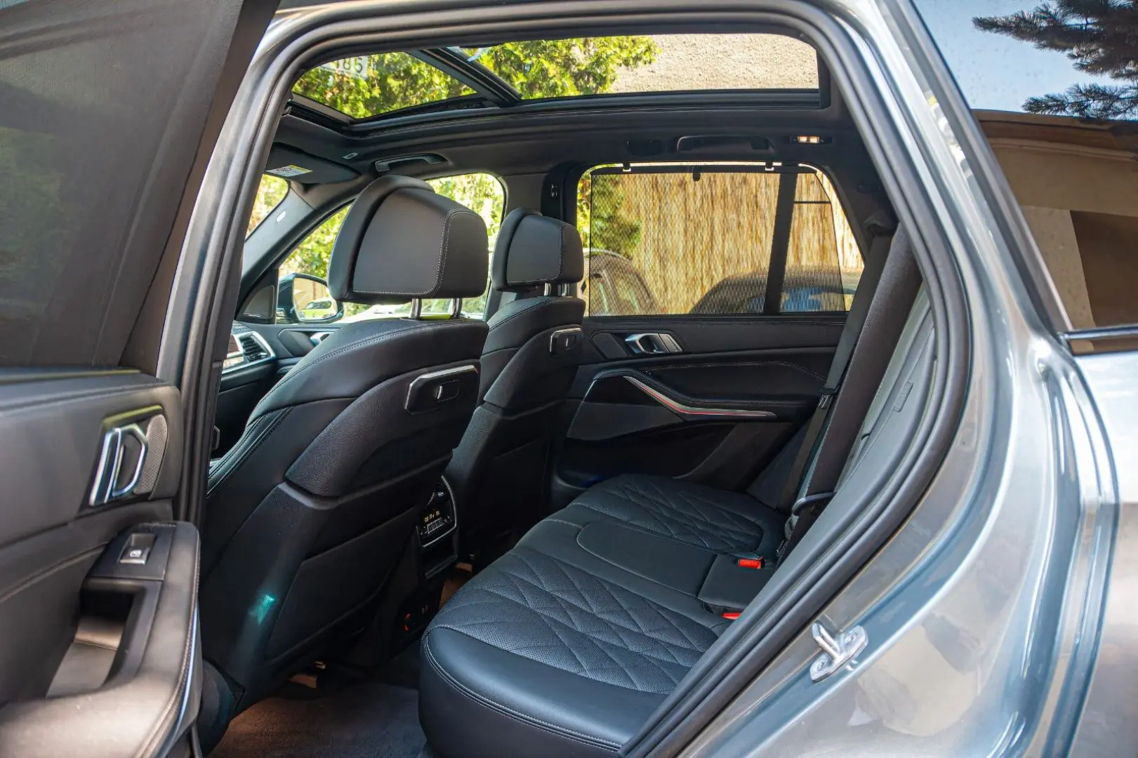 X5 30d M SPORT.DR.ASS.LUFT.SOFTC.PANO.AHK.2STÜCK