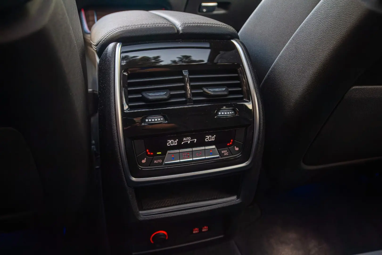 X5 30d M SPORT.DR.ASS.LUFT.SOFTC.PANO.AHK.2STÜCK
