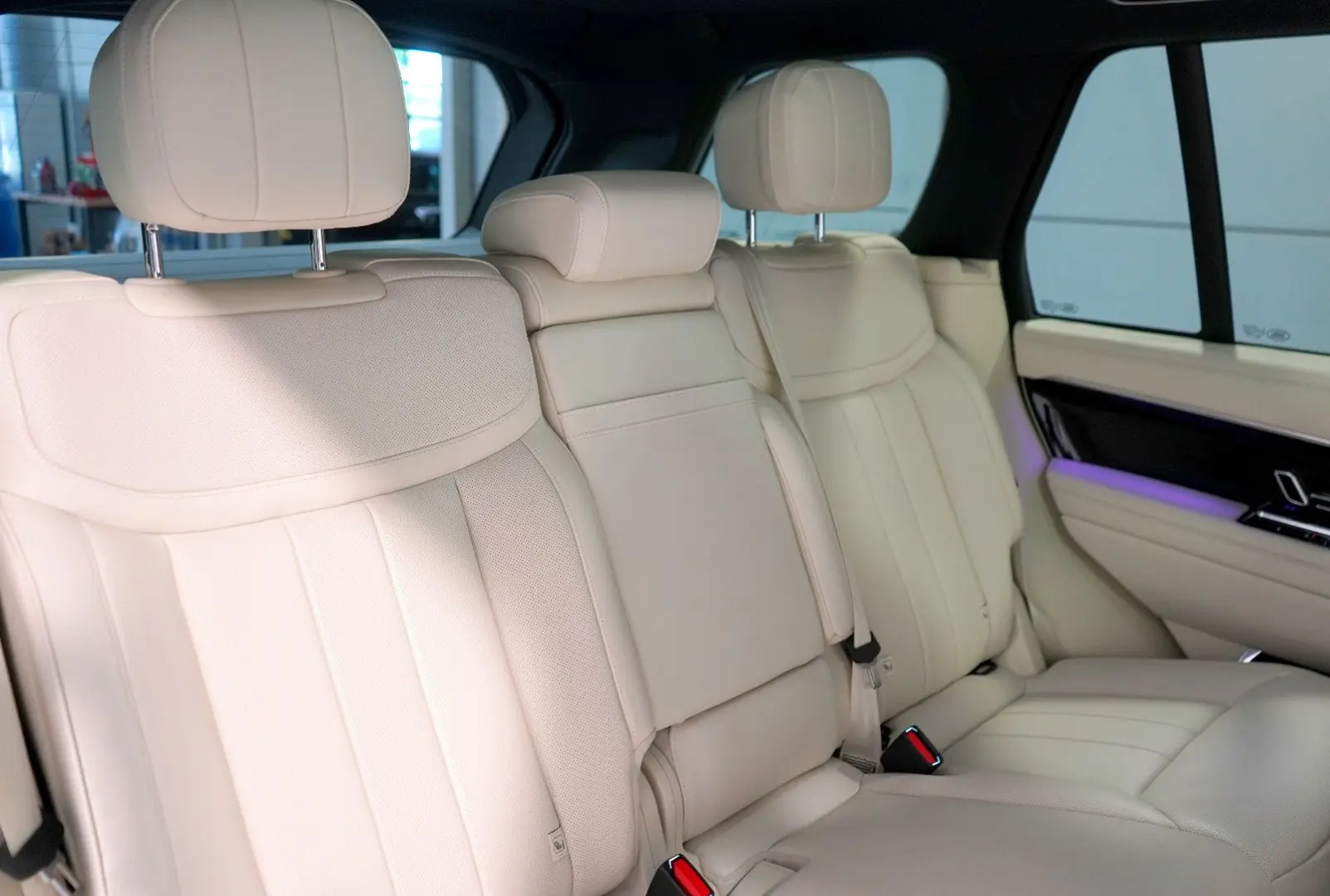 Range Rover D350 / PANORMA / SHADOW / 23-Zoll /