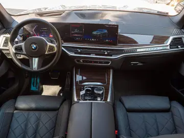 X5 30d M SPORT.DR.ASS.LUFT.SOFTC.PANO.AHK.2STÜCK