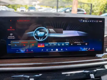 X5 30d M SPORT.DR.ASS.LUFT.SOFTC.PANO.AHK.2STÜCK