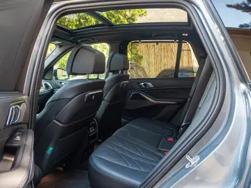 X5 30d M SPORT.DR.ASS.LUFT.SOFTC.PANO.AHK.2STÜCK