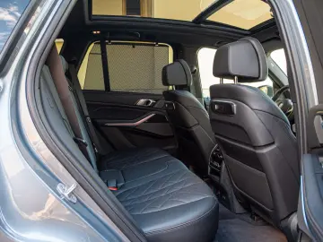 X5 30d M SPORT.DR.ASS.LUFT.SOFTC.PANO.AHK.2STÜCK