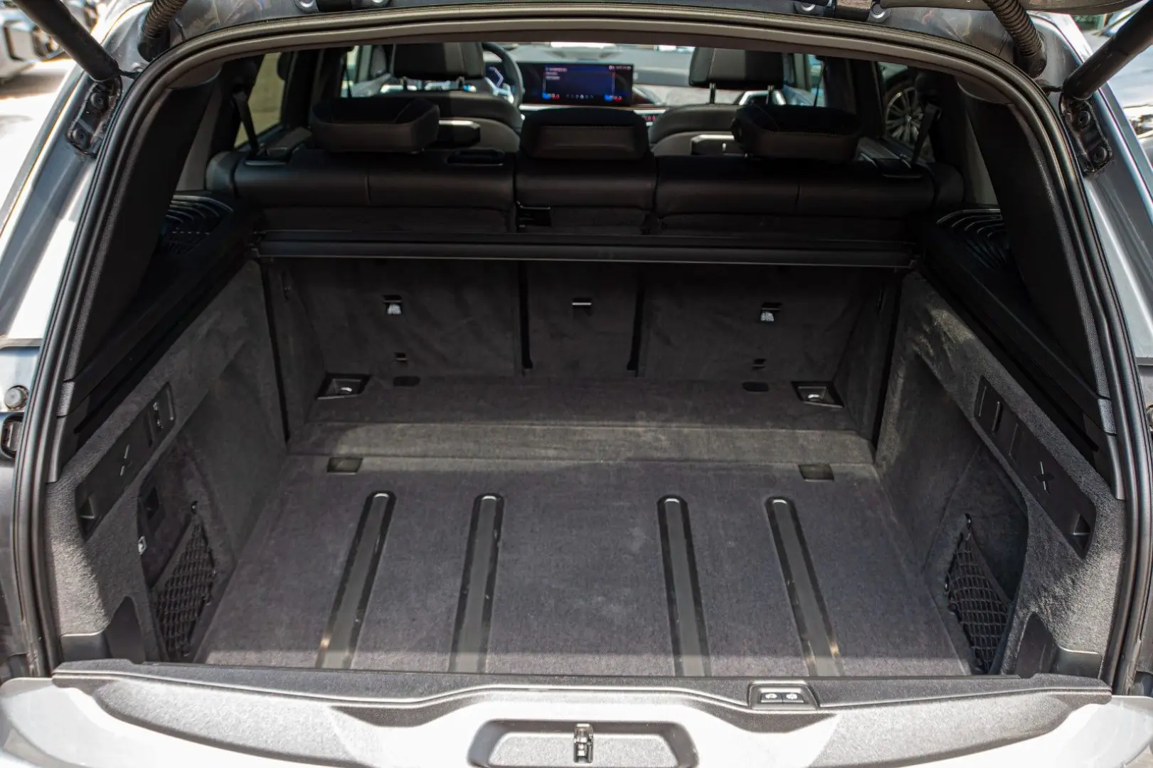 X5 30d M SPORT.DR.ASS.LUFT.SOFTC.PANO.AHK.2STÜCK