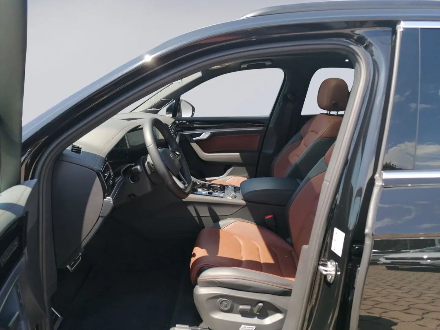 Touareg 3.0 TDI R-Line LUFT+PANO+KAMERA+AHK