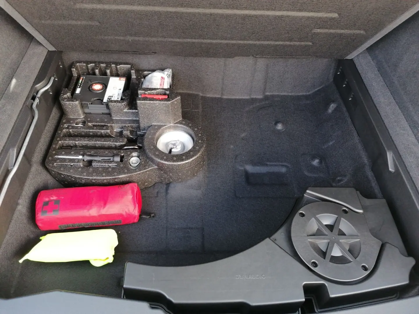 Touareg 3.0 TDI R-Line LUFT+PANO+KAMERA+AHK