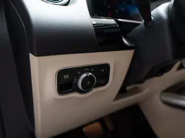 MERCEDES-BENZ GLA 250/LIVRARE IMEDIATA DIN STOC