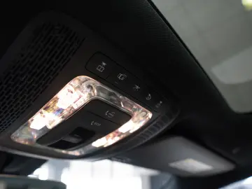 MERCEDES-BENZ GLA 250/LIVRARE IMEDIATA DIN STOC