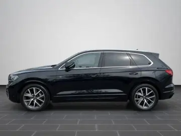 Touareg 3.0 TSI R-Line UPE110+AHK+Pano+Luft+Stan