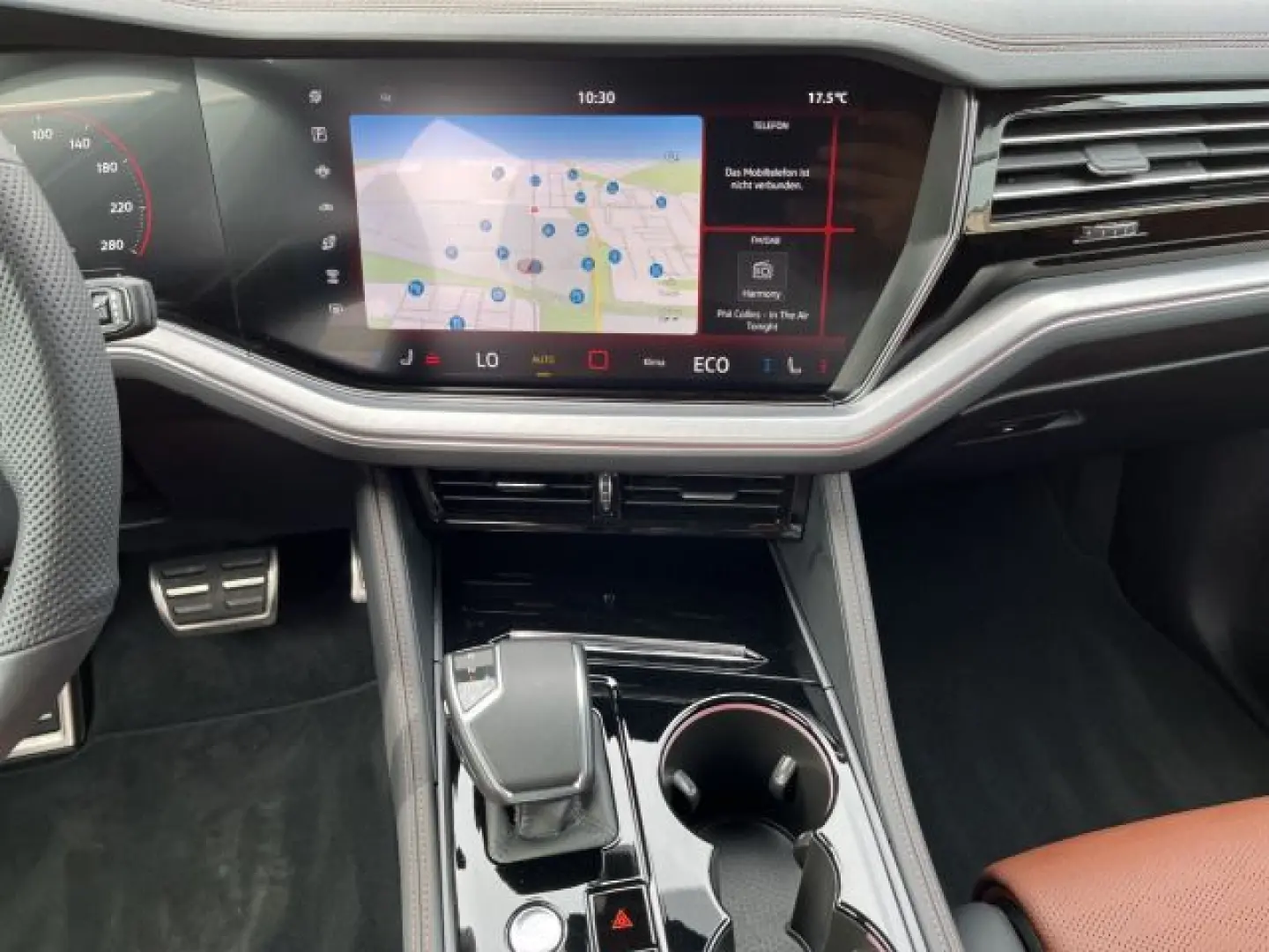 Touareg 3.0 TSI R-Line UPE110+AHK+Pano+Luft+Stan