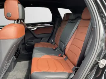 Touareg 3.0 TSI R-Line UPE110+AHK+Pano+Luft+Stan