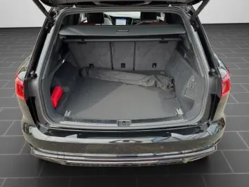 Touareg 3.0 TSI R-Line UPE110+AHK+Pano+Luft+Stan