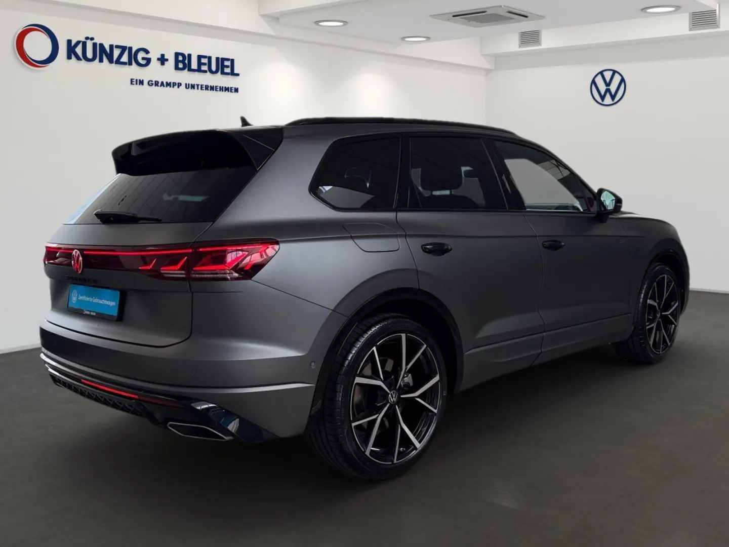 Touareg 3.0 V6 TSI R-Line 4M*KAM*NAVI*MATRIX*AMB