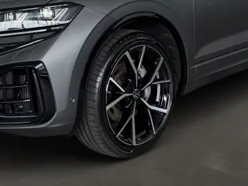 Touareg 3.0 V6 TSI R-Line 4M*KAM*NAVI*MATRIX*AMB