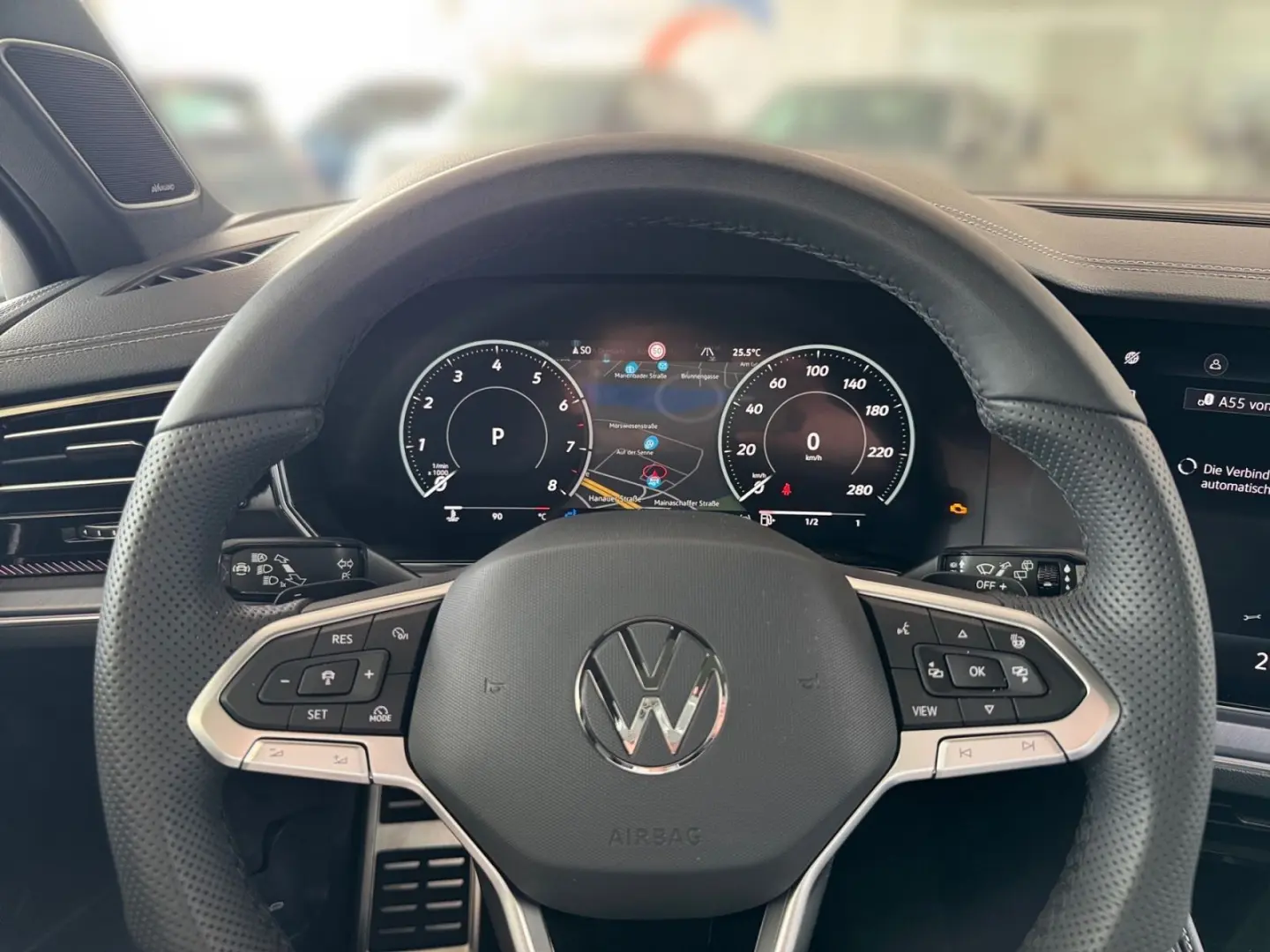 Touareg 3.0 V6 TSI R-Line 4M*KAM*NAVI*MATRIX*AMB