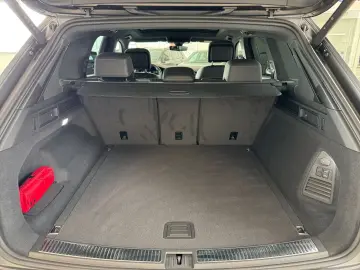 Touareg 3.0 V6 TSI R-Line 4M*KAM*NAVI*MATRIX*AMB