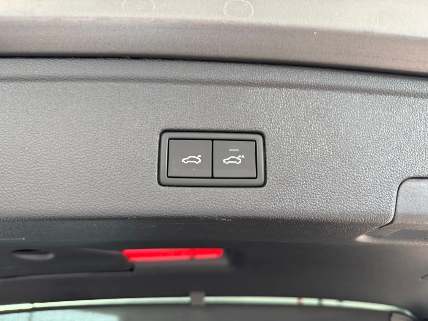Touareg 3.0 V6 TSI R-Line 4M*KAM*NAVI*MATRIX*AMB