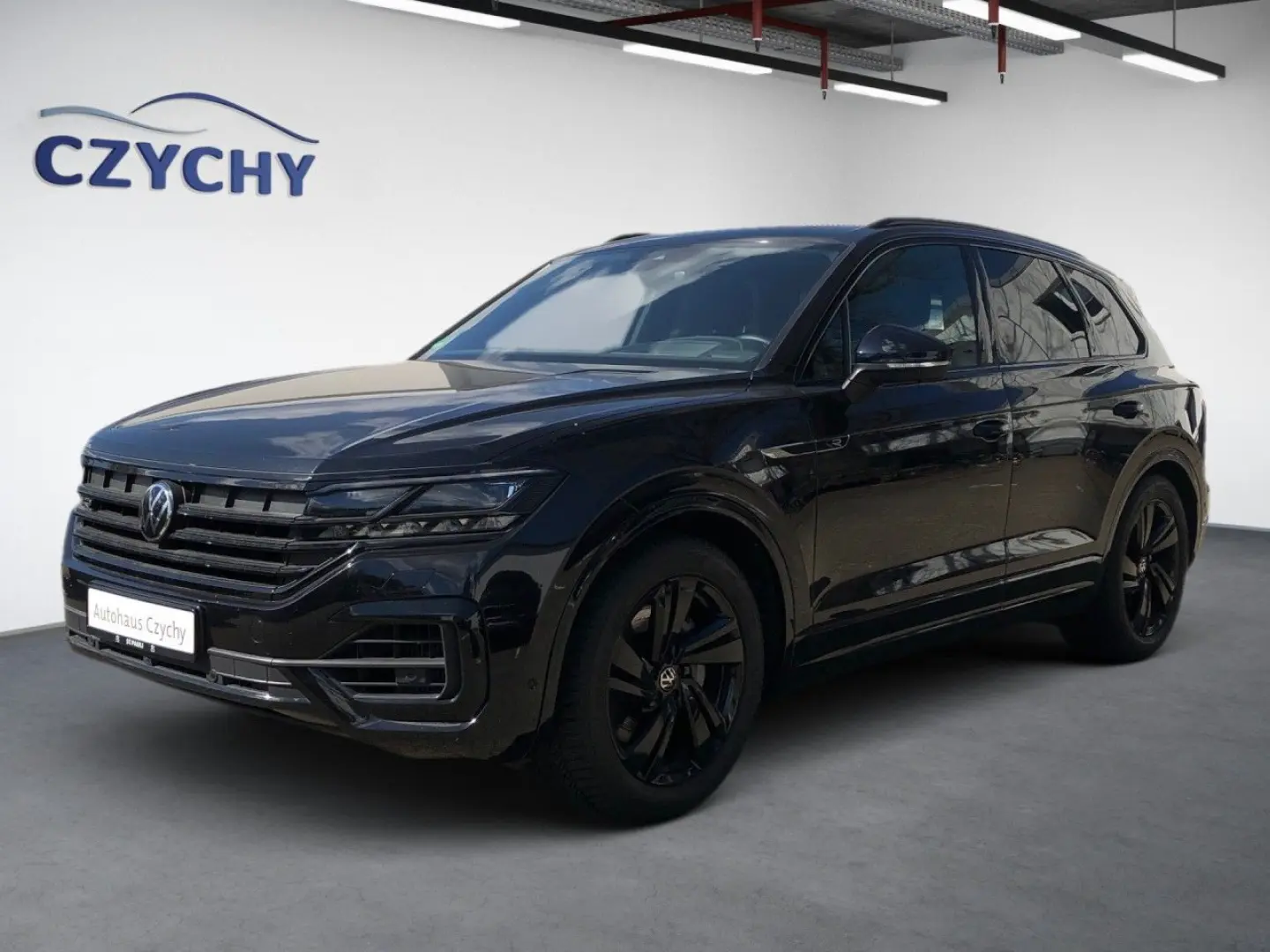 Touareg R-Line 4Motion + Panorama + Dynaudio