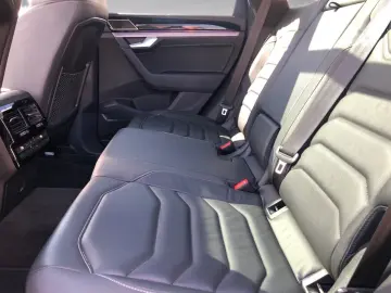 Touareg R-Line 4Motion + Panorama + Dynaudio