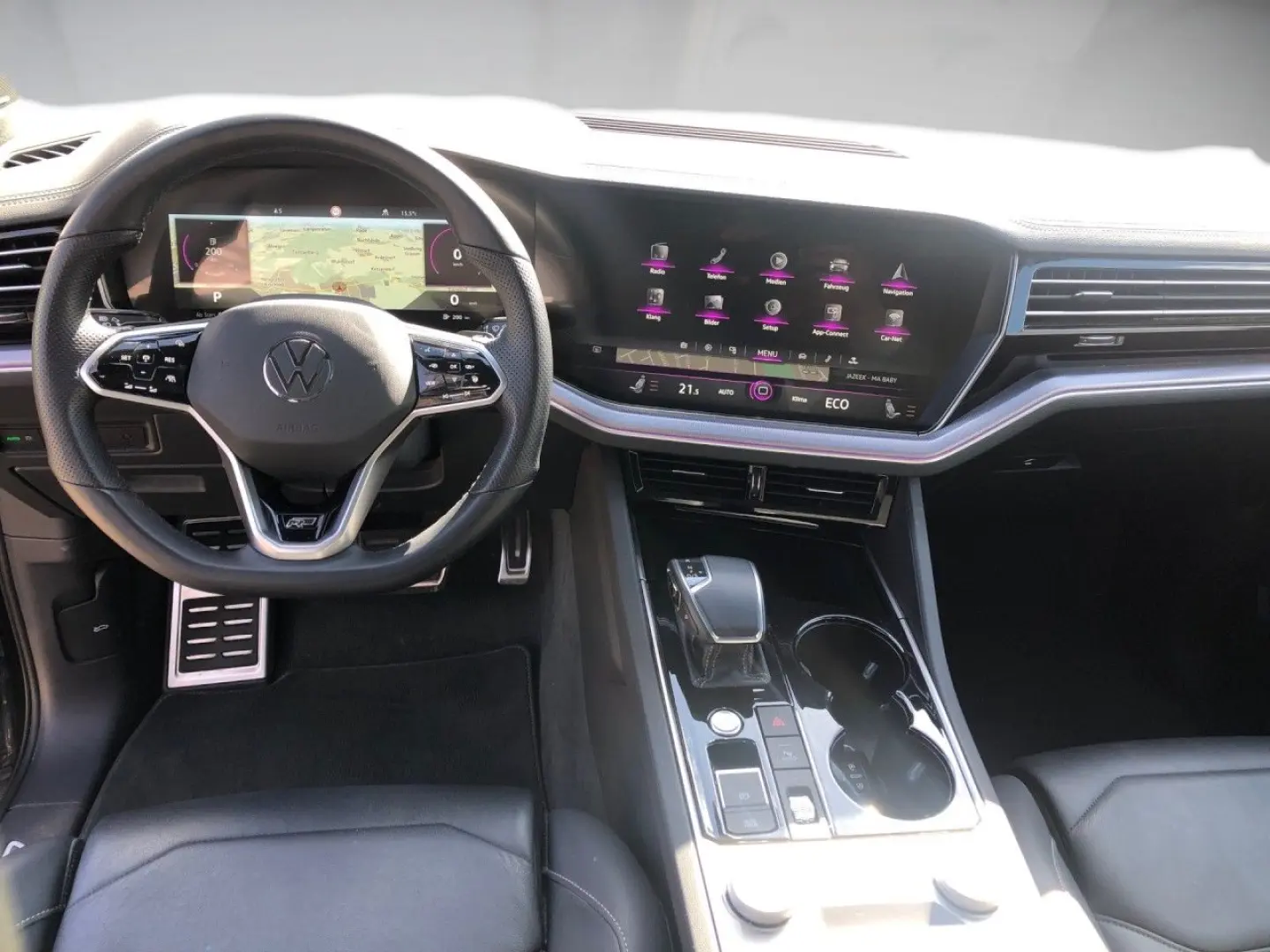 Touareg R-Line 4Motion + Panorama + Dynaudio
