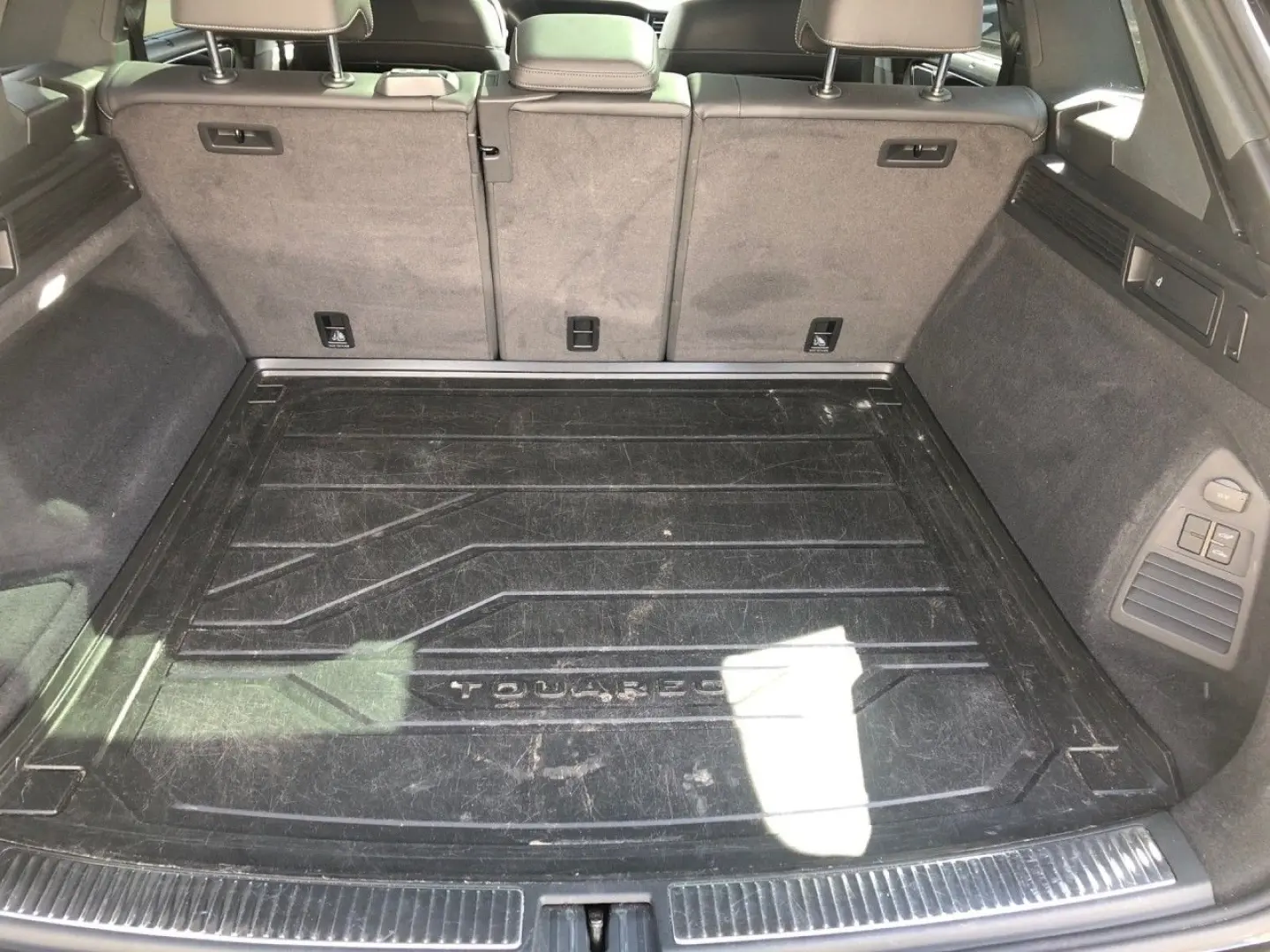 Touareg R-Line 4Motion + Panorama + Dynaudio