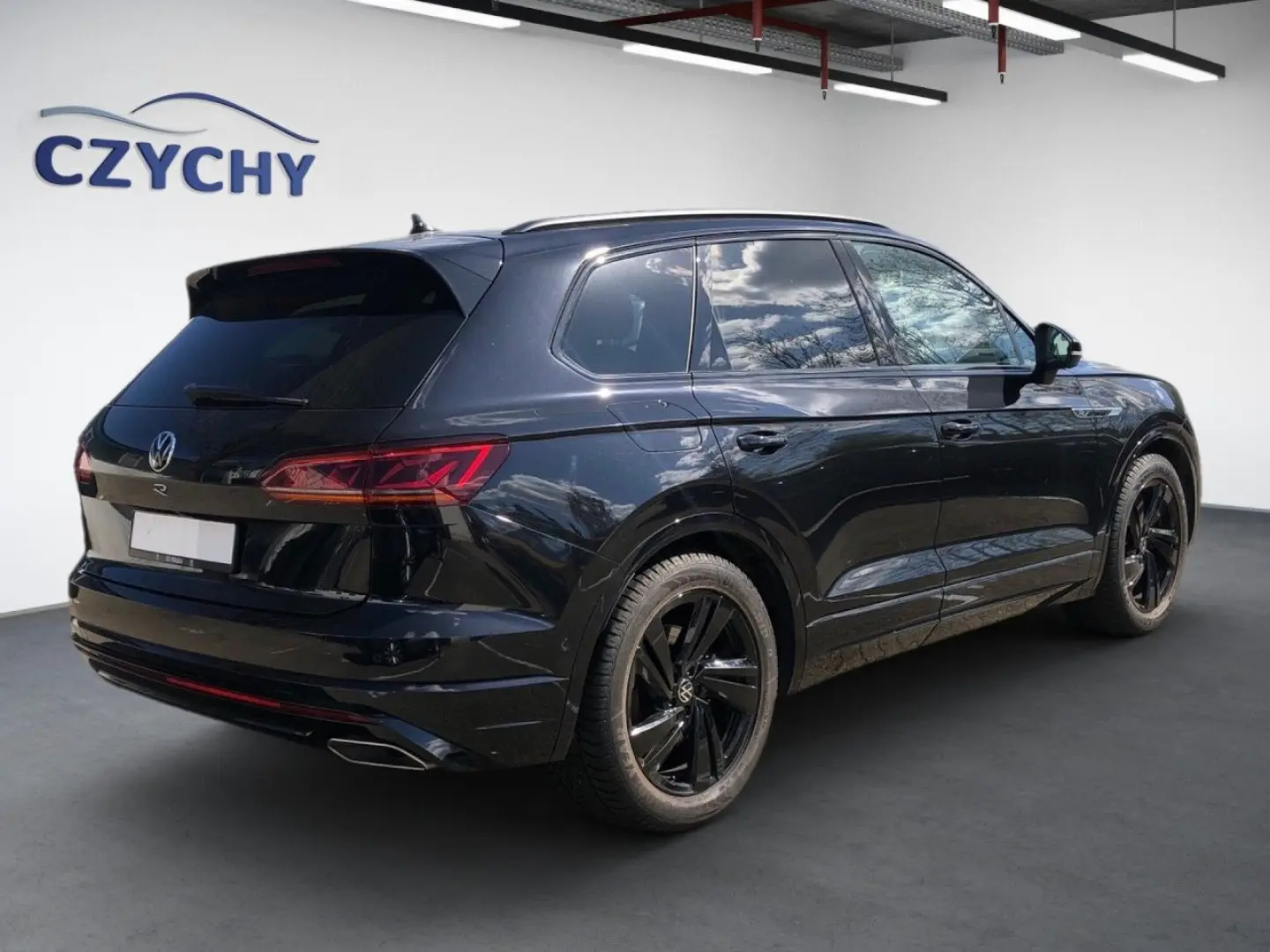 Touareg R-Line 4Motion + Panorama + Dynaudio