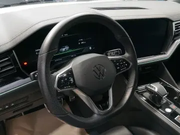 Touareg R-Line 4Motion 3.0 TDI*ACC*PANO*AHK*LUFT