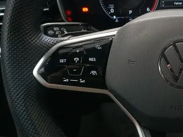 Touareg R-Line 4Motion 3.0 TDI*ACC*PANO*AHK*LUFT