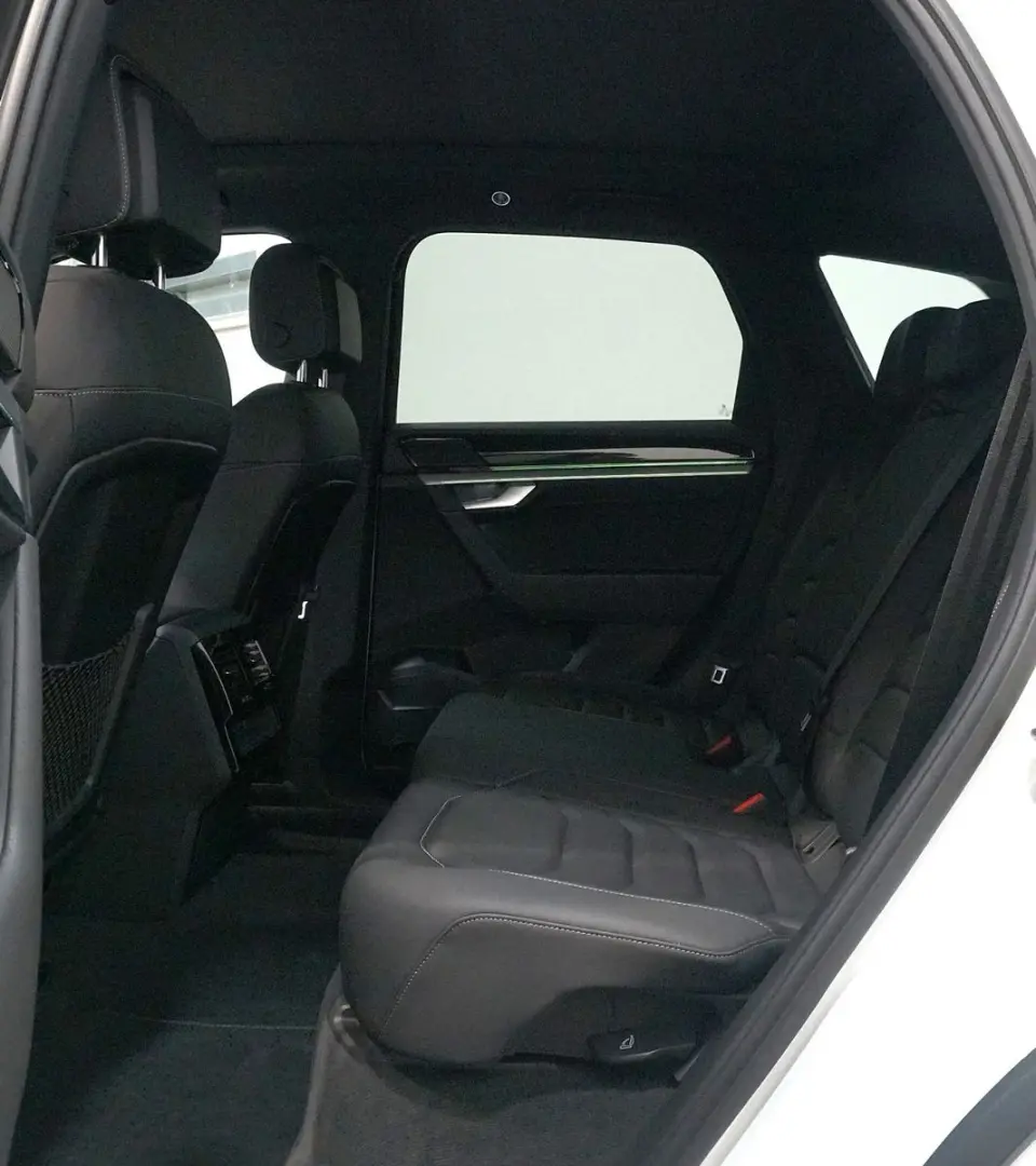 Touareg R-Line 4Motion 3.0 TDI*ACC*PANO*AHK*LUFT