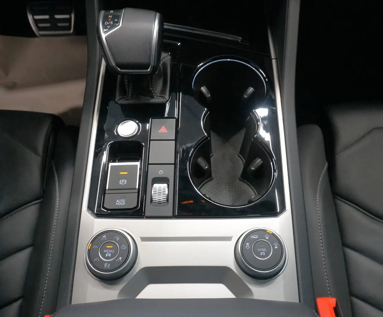 Touareg R-Line 4Motion 3.0 TDI*ACC*PANO*AHK*LUFT
