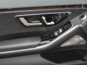 Mercedes-Benz S 580 e lang AMG Night Panorama