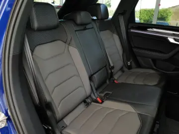 Touareg 3.0TDI R-Line Dynaudio Pano StdHzng HuD 