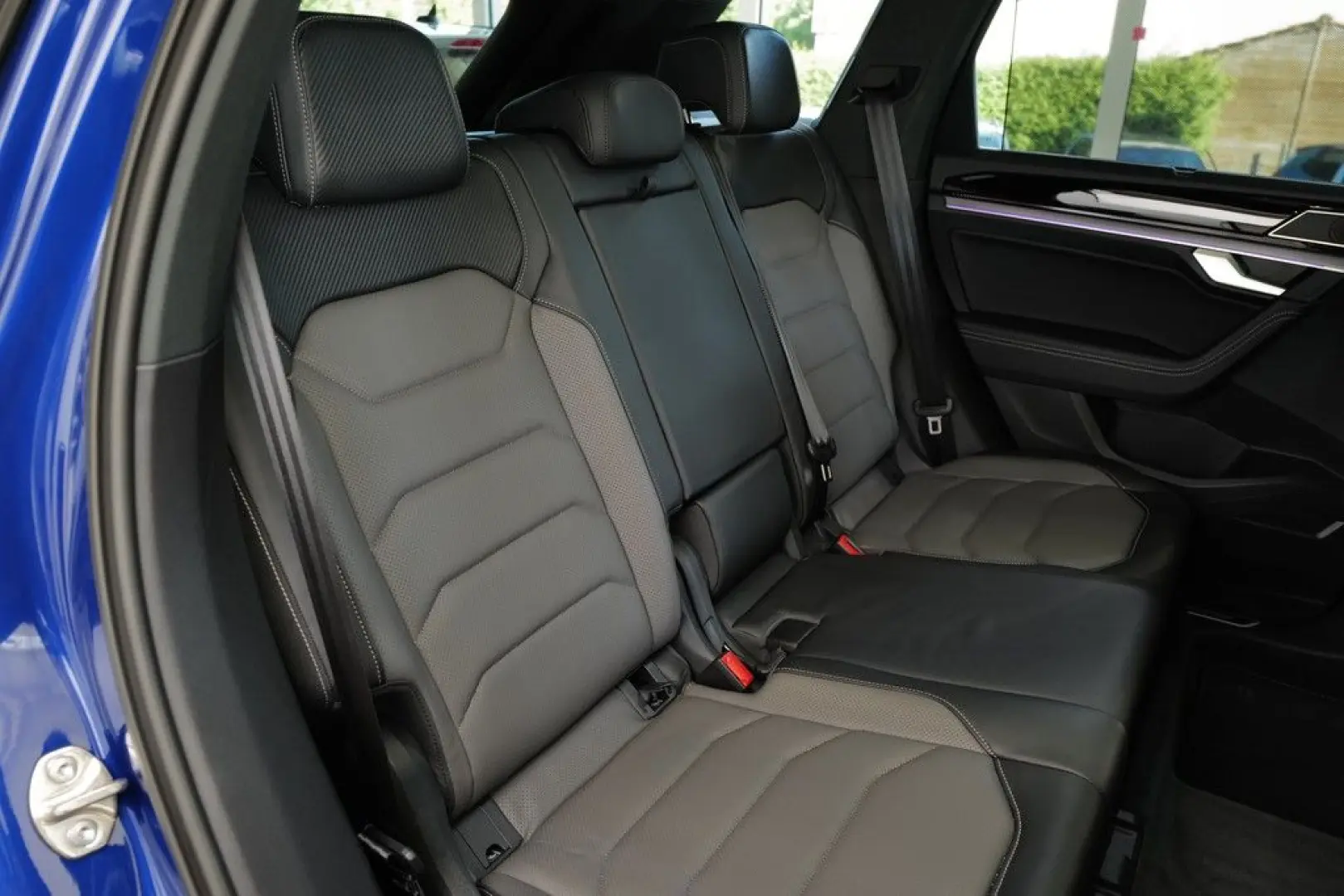 Touareg 3.0TDI R-Line Dynaudio Pano StdHzng HuD 