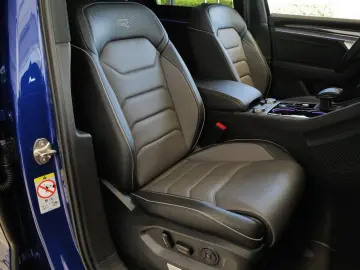 Touareg 3.0TDI R-Line Dynaudio Pano StdHzng HuD 