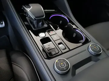 Touareg 3.0TDI R-Line Dynaudio Pano StdHzng HuD 