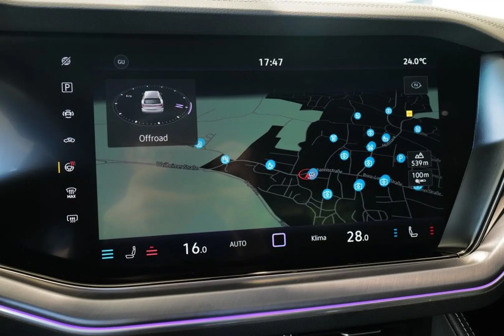 Touareg 3.0TDI R-Line Dynaudio Pano StdHzng HuD 