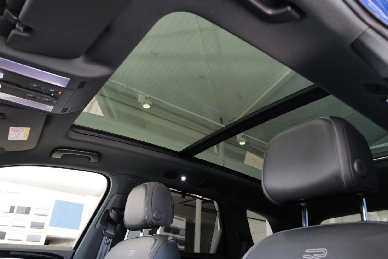 Touareg 3.0TDI R-Line Dynaudio Pano StdHzng HuD 
