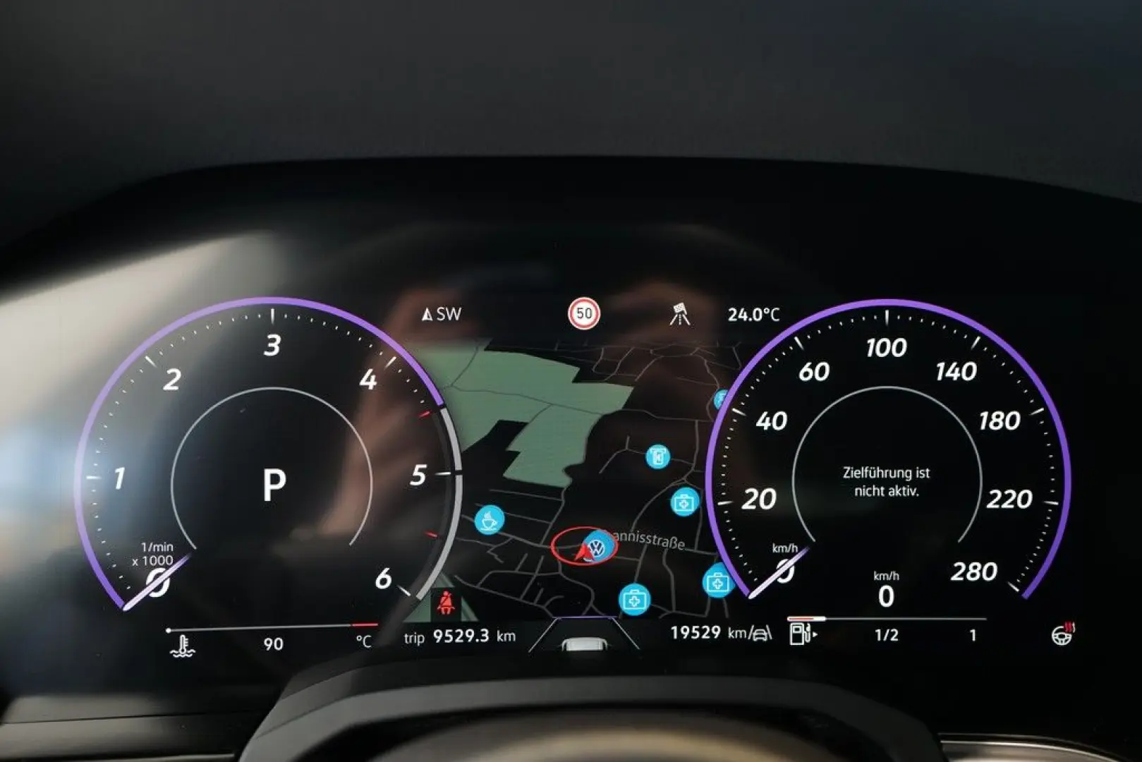 Touareg 3.0TDI R-Line Dynaudio Pano StdHzng HuD 