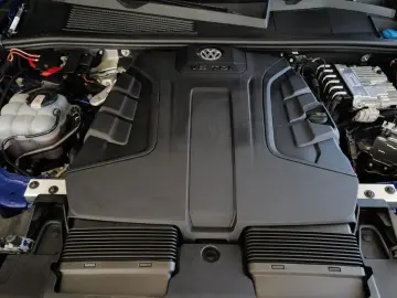 Touareg 3.0TDI R-Line Dynaudio Pano StdHzng HuD 