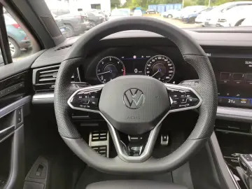 Touareg R-Line 3.0 V6 TDI+286Ps+AHZV+Pano+Standh
